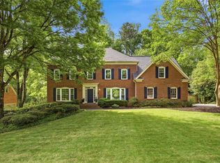 7525 S Spalding Lake Dr, Sandy Springs, GA 30350