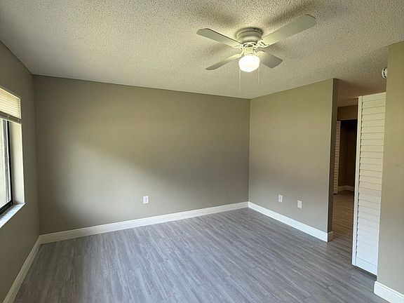 5th image of 2020 NW 43rd St APT 1