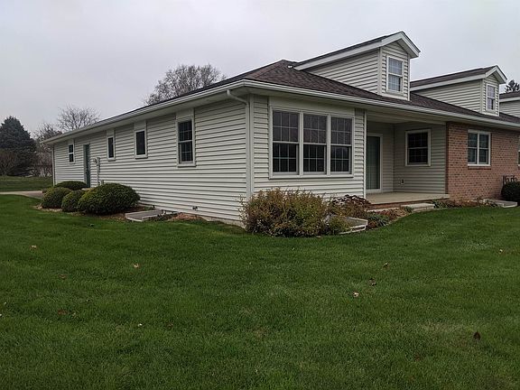 2nd image of 262 Stone Meadow Cir