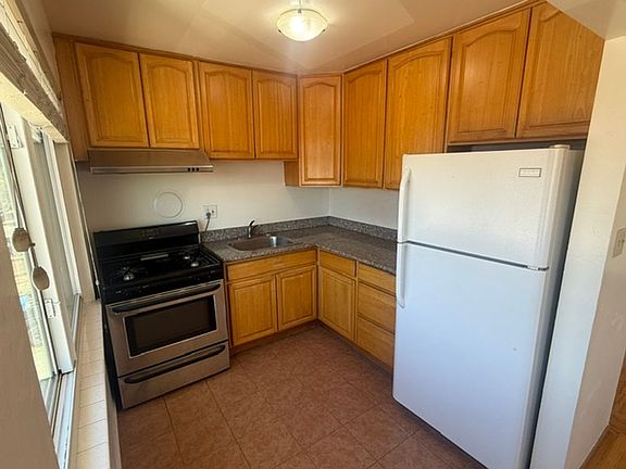 4th image of 5124 McBryde Ave #5130