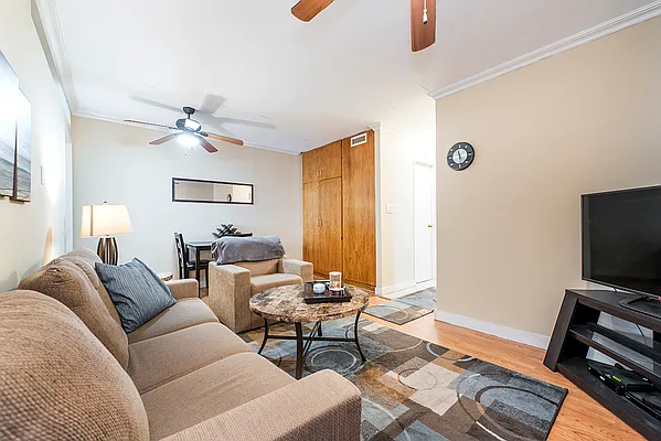 Rented by Oxford Property Group | media 1