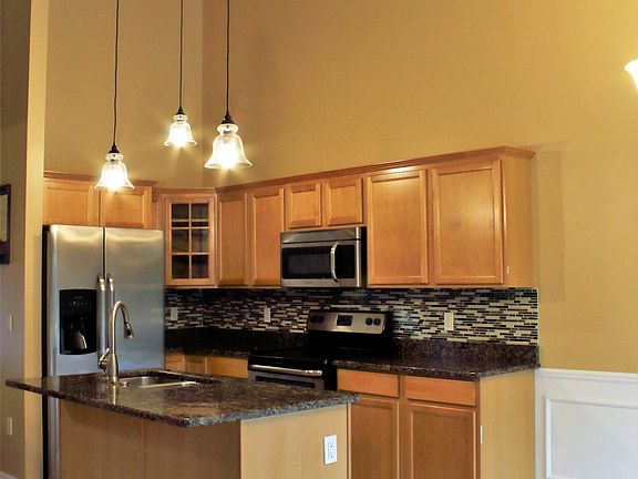 3rd image of 3970 Lesia Dr