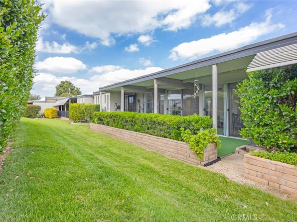 28372 Paseo Grande Dr, Sun City, CA 92586