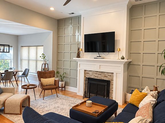 2nd image of 4447 N Magnolia Ave #3