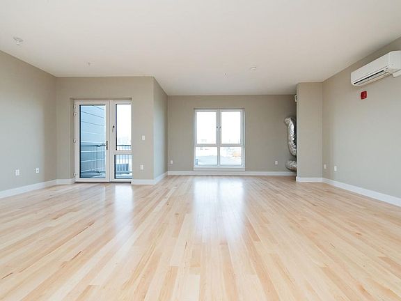 2nd image of 455 E 1st St #402B