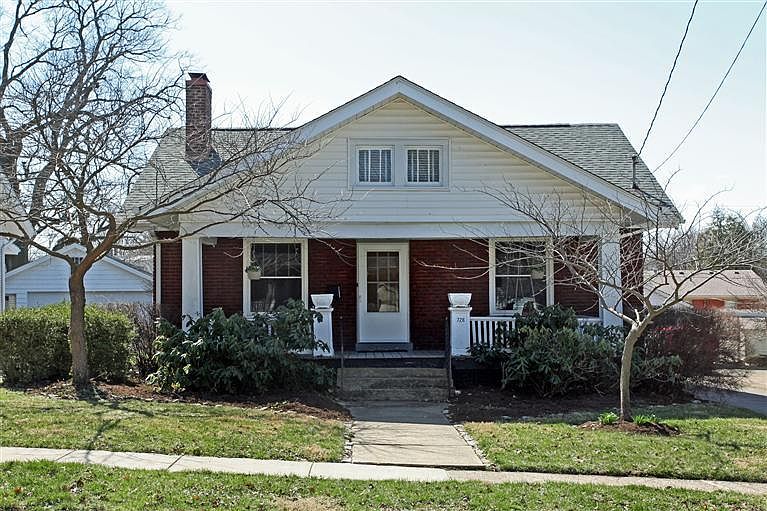 1st image of 726 Tremont Ave