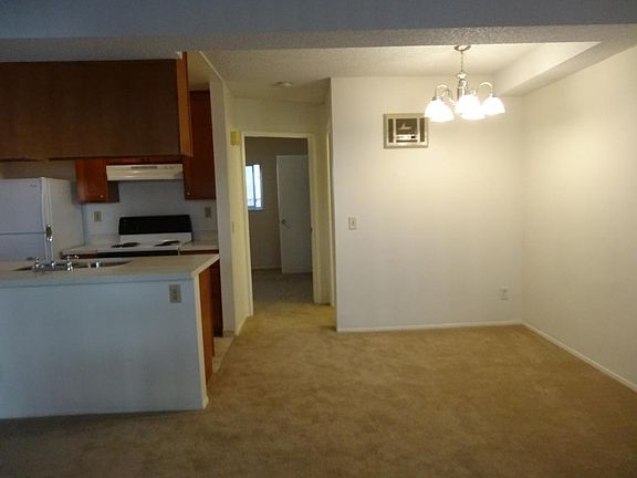 2nd image of 4454 Cherokee Ave APT 3