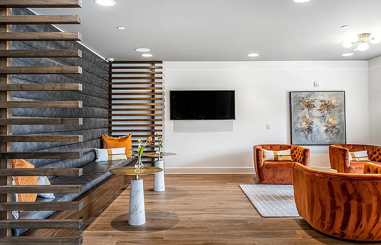 Aviation Crossing Apartments — Photo 50