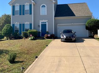9911 Barbee Dr, Charlotte, NC 28269