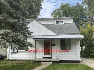 24630 Hopkins St, Dearborn Heights, MI 48125