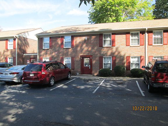 2nd image of 462 Denbigh Blvd APT 24