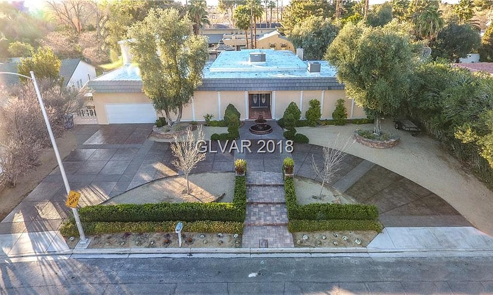 1st image of 220 Campbell Dr