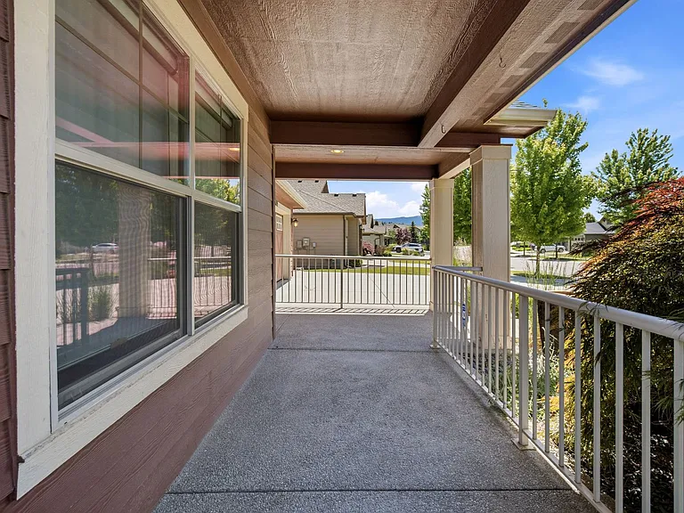 20119 E Glenbrook Ave — Photo 47