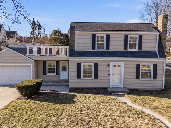 4325 West Cleveland AVENUE, Milwaukee, WI 53219