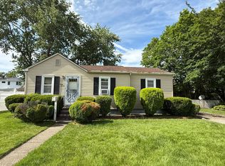 67 Claremont Ave, West Babylon, NY 11704