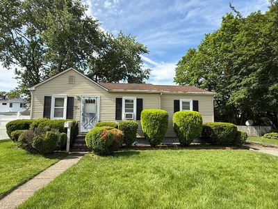 67 Claremont Avenue, West Babylon, NY, 11704