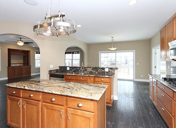 5th image of 5234 Greenshire Cir