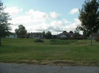 W 9th St, Grove, OK 74344