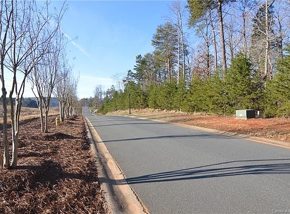 4th image of 6008 Headlands Ct #233