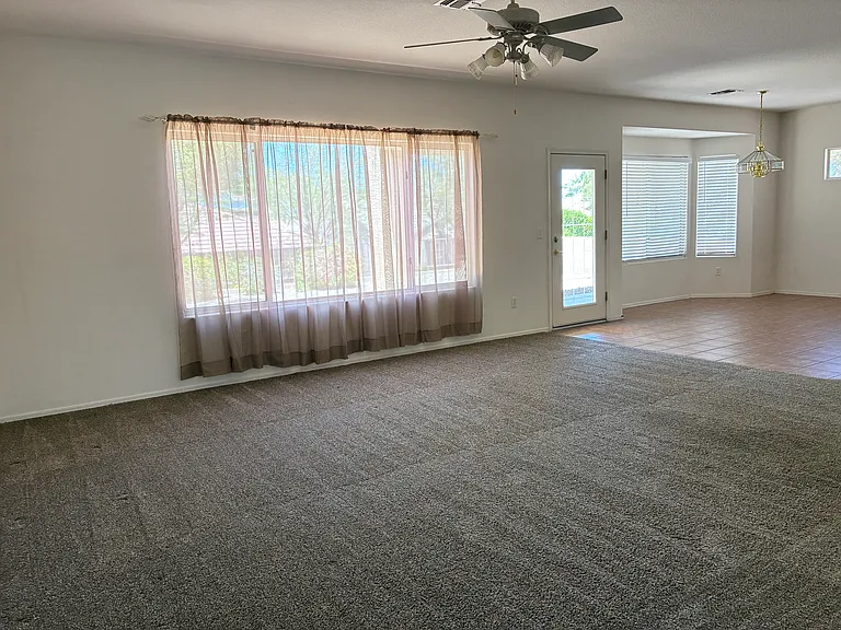 2578 Woodson Ave — Photo 11