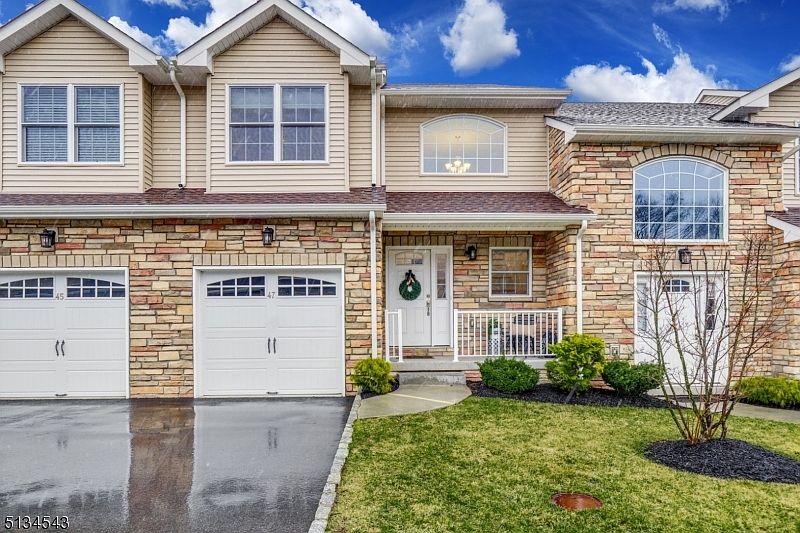 47 HARVEY COURT Clark NJ 07066 Zillow 47 HARVEY COURT Clark NJ 07066 Zillow
