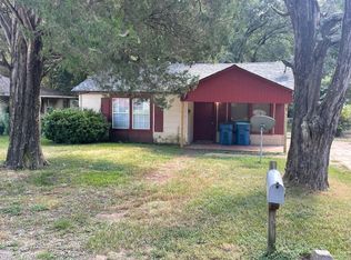 208 Preston St, Marshall, TX 75670