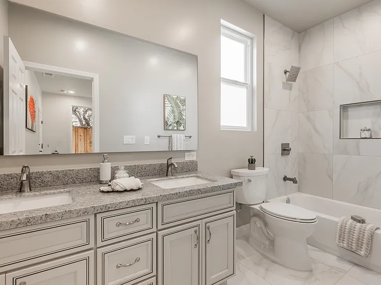 4991 Evans Ave — Photo 3