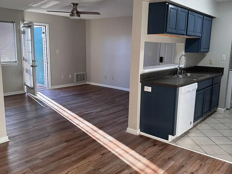 12679 Daybreak Cir — Photo 11