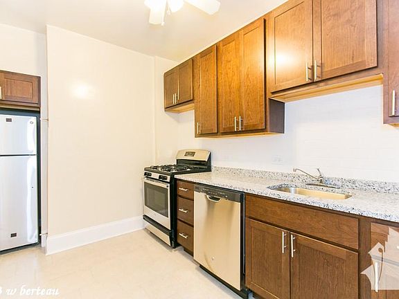 4th image of 1603 W Berteau Ave #1227