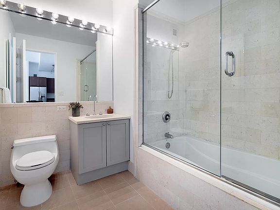 4th image of 252 7th Ave APT 12C
