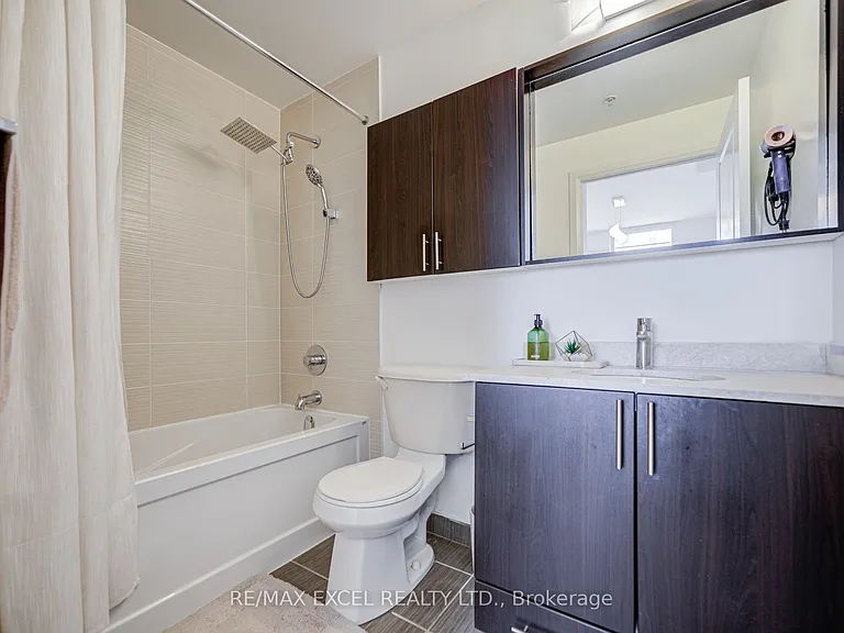 85 N Park Rd S #705 — Photo 22