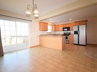 1872 50th St, Marion, IA 52302