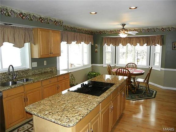 4th image of 566 Shadowridge Dr