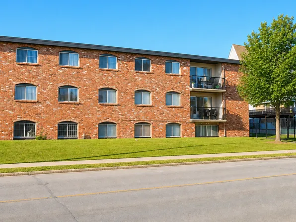 10146 79th St NW, Edmonton, AB T6A 3G3