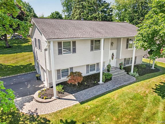 2nd image of 7 Stander Lane