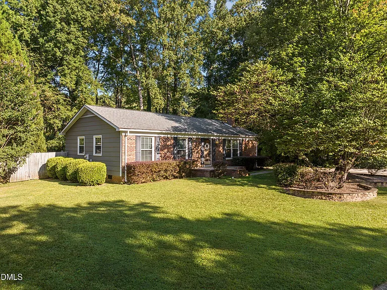 6109 Whittier Dr — Photo 24