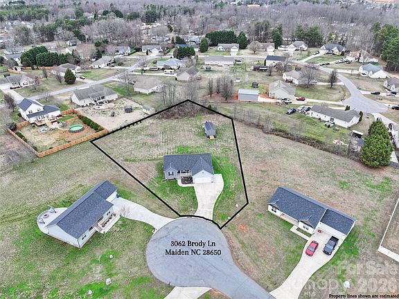 2nd image of 3062 Brody Ln
