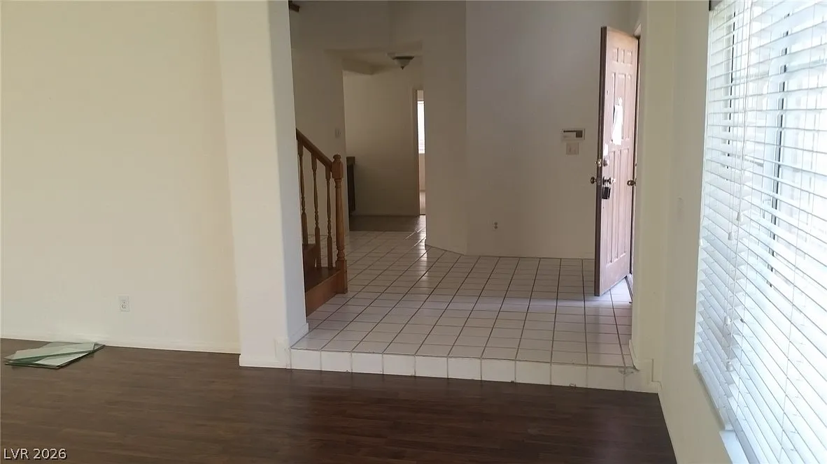 5 bed, 3.0 bath, 3064 sqft, $2,950 — Photo 4