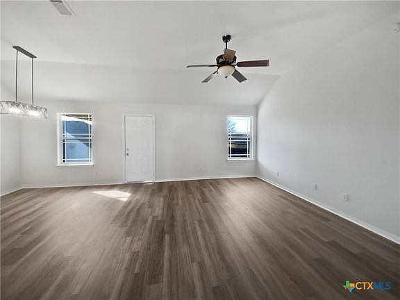 3rd image of 3808 Tatonka Dr