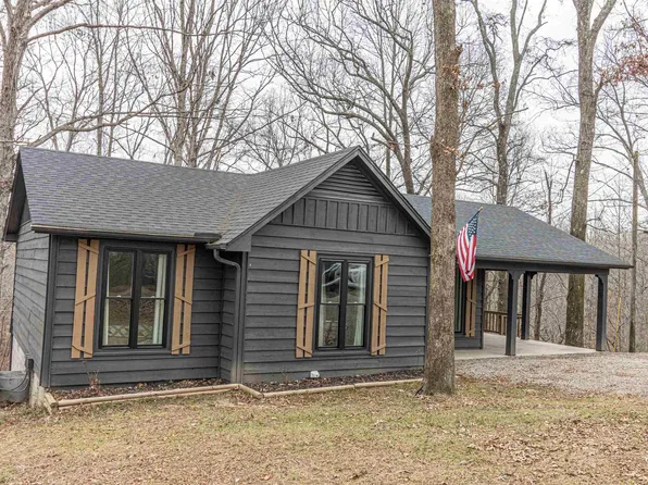 1158 High School Rd, Selmer, TN 38375