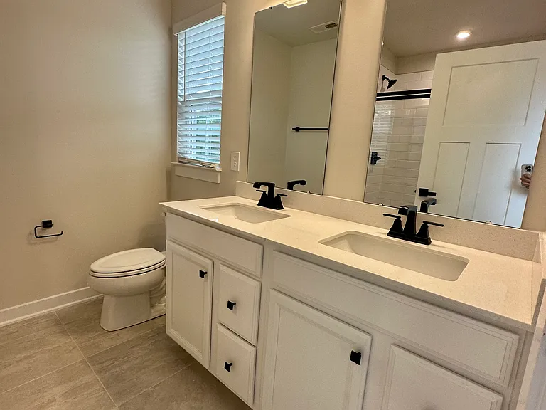 733 Lady Fern Dr — Photo 16