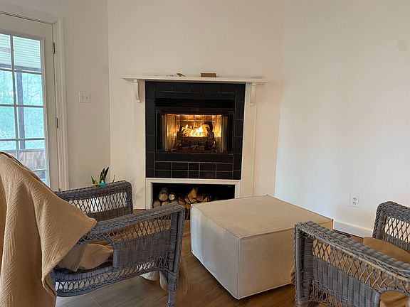 3rd image of 510 Portsmouth Rd
