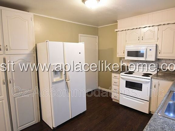 5th image of 5613 Sterling Ave