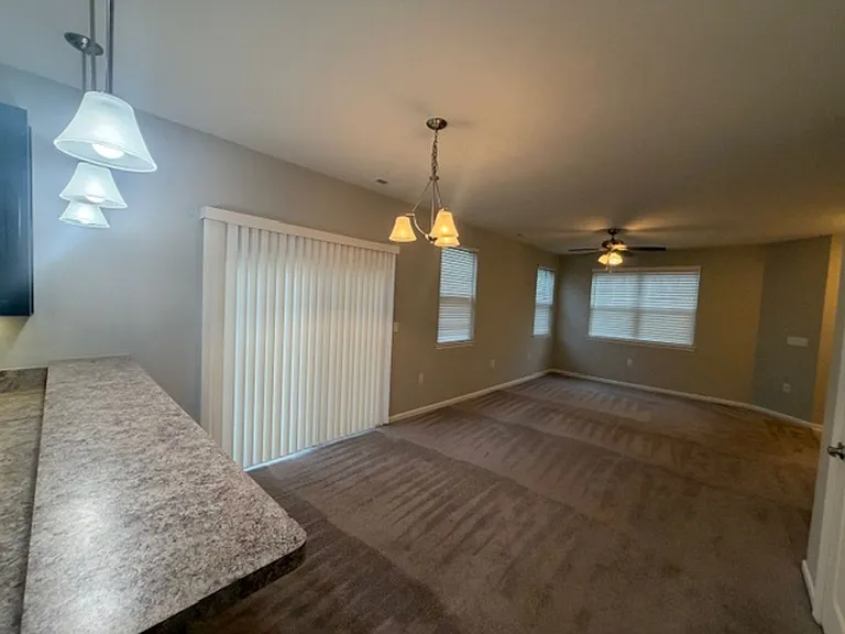 1609 Apsley Ct — Photo 30
