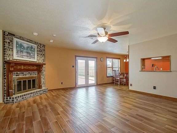 5th image of 300 Bertolino Dr