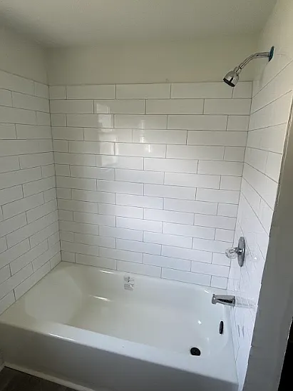 637 Wilson Ave — Photo 10