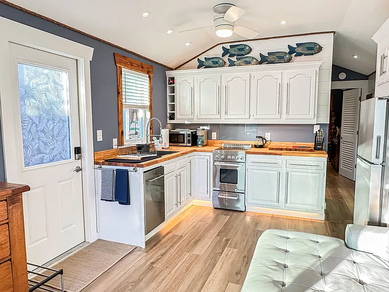 116 Pelican Ct — Photo 4