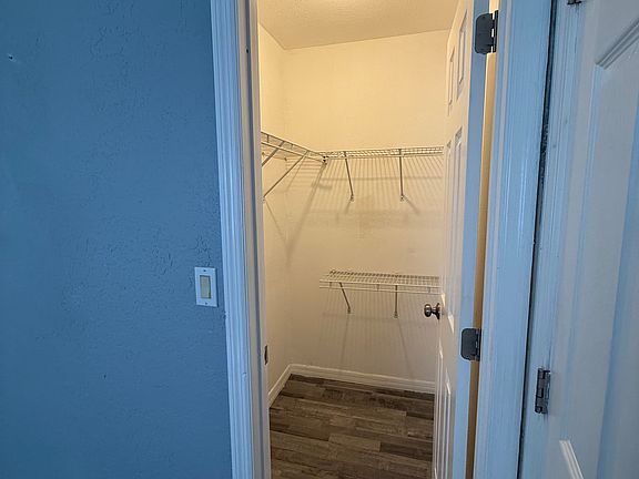 4th image of 1223 Guild St