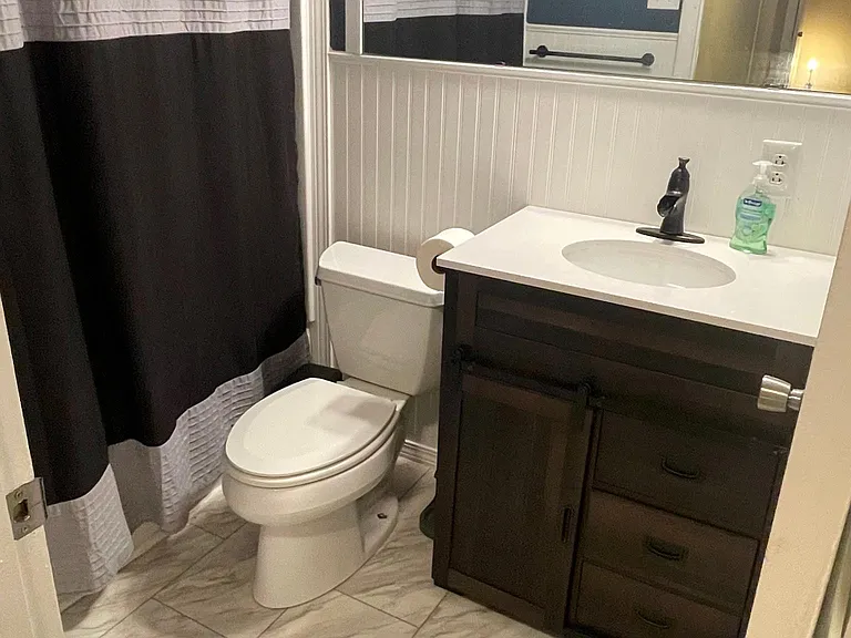 2204 Bentley Manor Dr — Photo 9