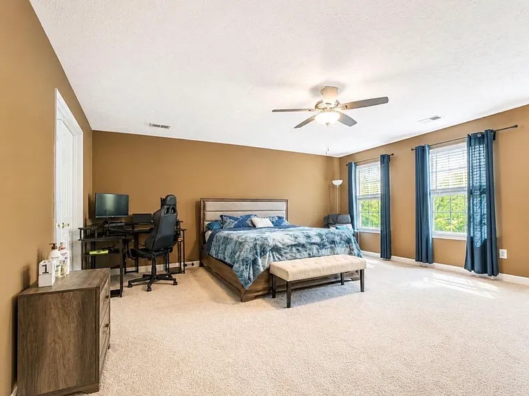 3029 Marsh Crossing Dr — Photo 12